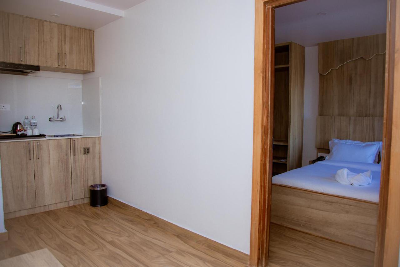 Stay Inn Hotel And Apartment Похара Екстериор снимка