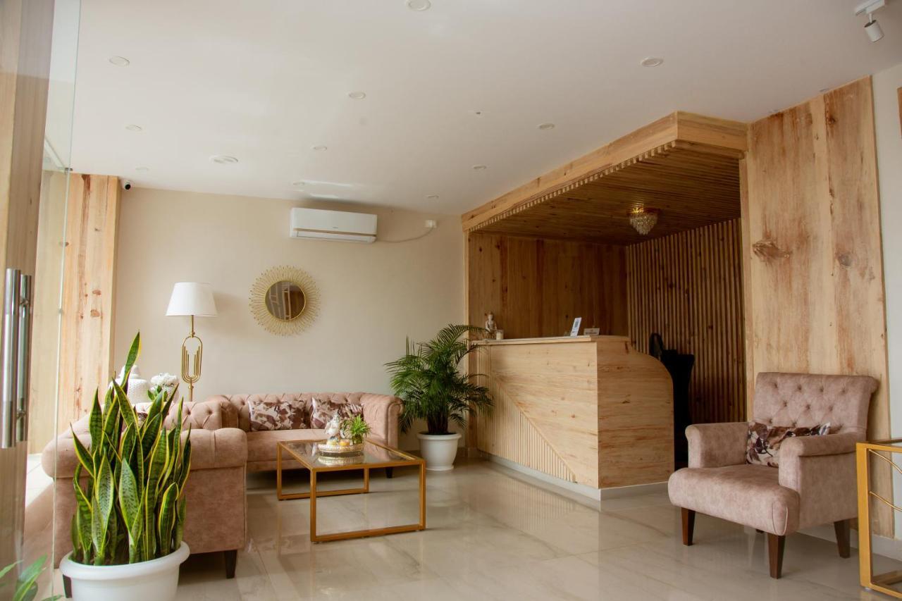 Stay Inn Hotel And Apartment Похара Екстериор снимка
