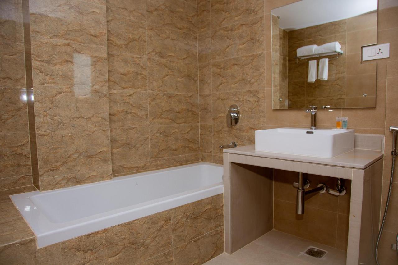 Stay Inn Hotel And Apartment Похара Екстериор снимка